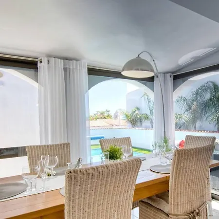 Ocean View - La Quinta, Amarilla - 4 Bed Вилла *